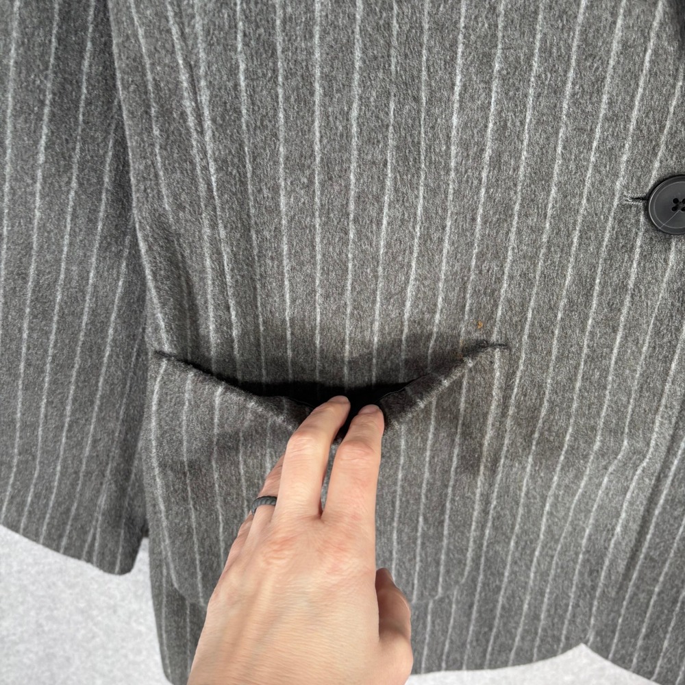 Universal Thread Blazer Medium Gray Pinstripe Mas… - image 4